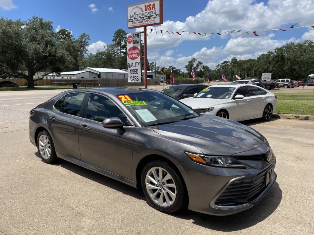2021 Toyota Camry Image 1