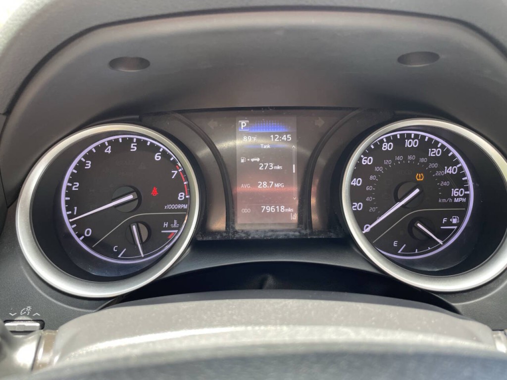 2021 Toyota Camry Image 6