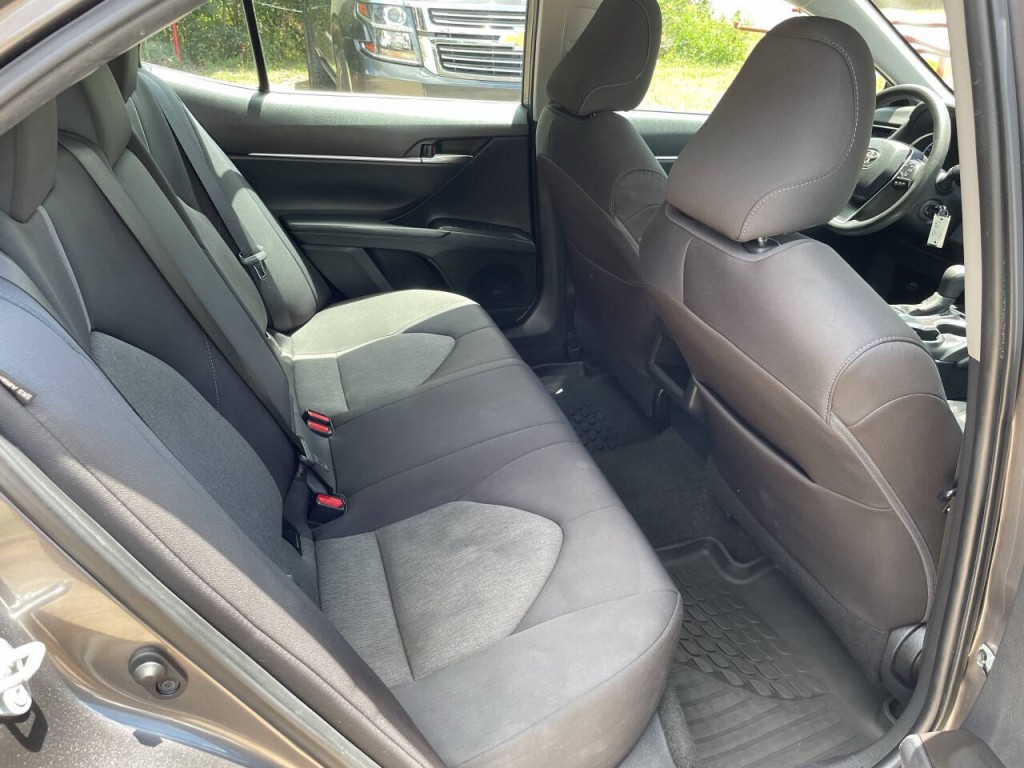 2021 Toyota Camry Image 18