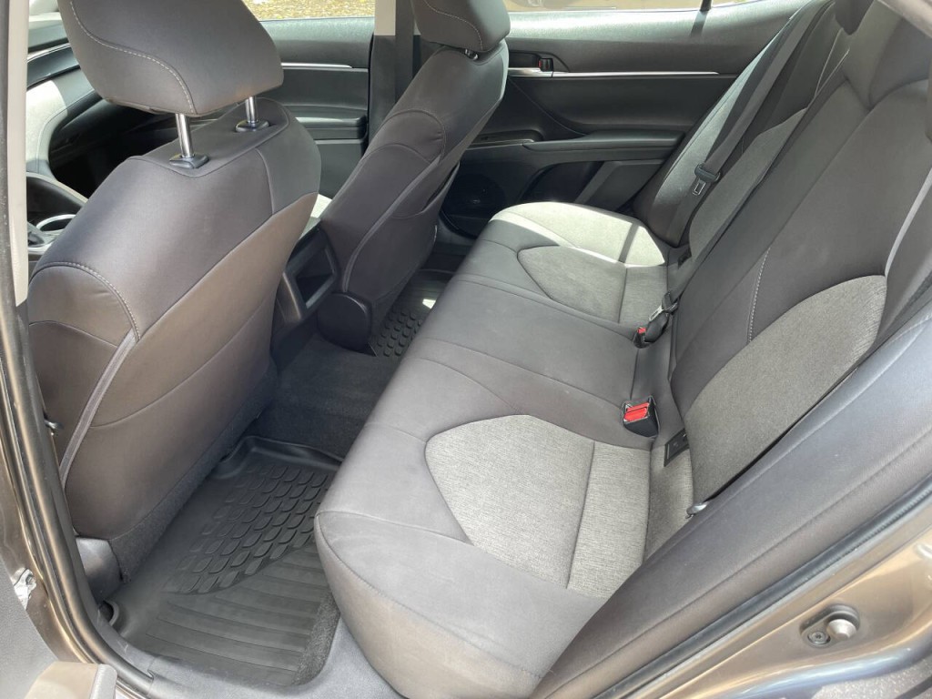 2021 Toyota Camry Image 19