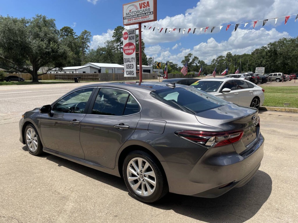 2021 Toyota Camry Image 20
