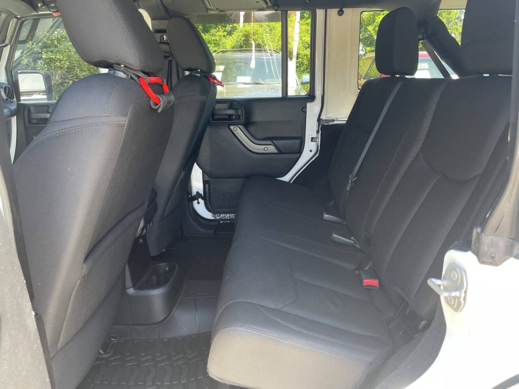 2016 Jeep Wrangler Unlimited Image 21
