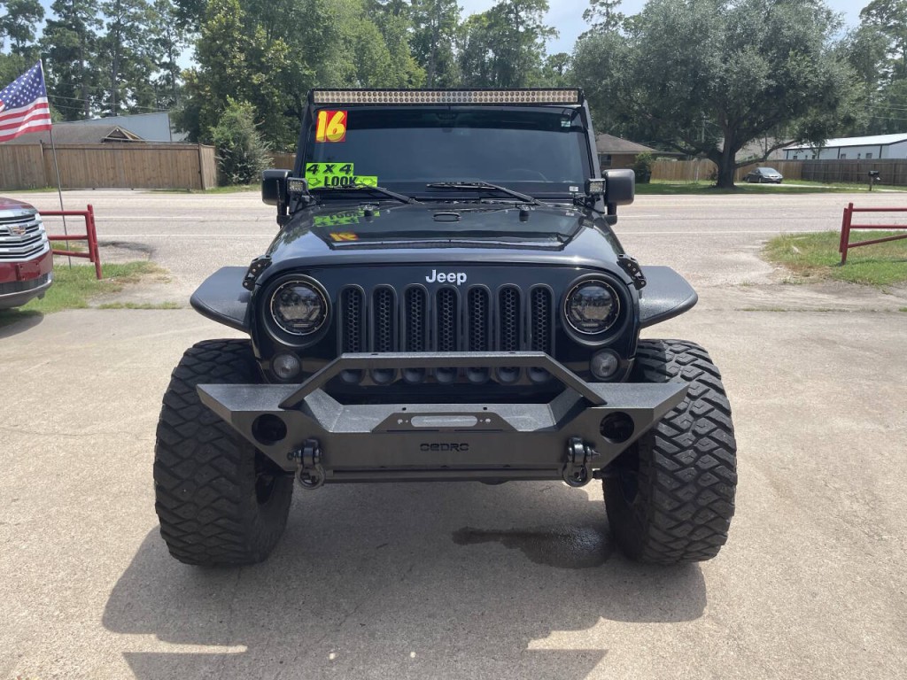 2016 Jeep Wrangler Unlimited Image 2