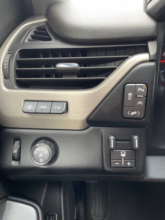 2018 GMC Yukon Image 6