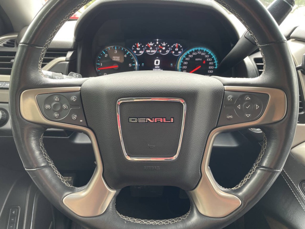 2018 GMC Yukon Image 8