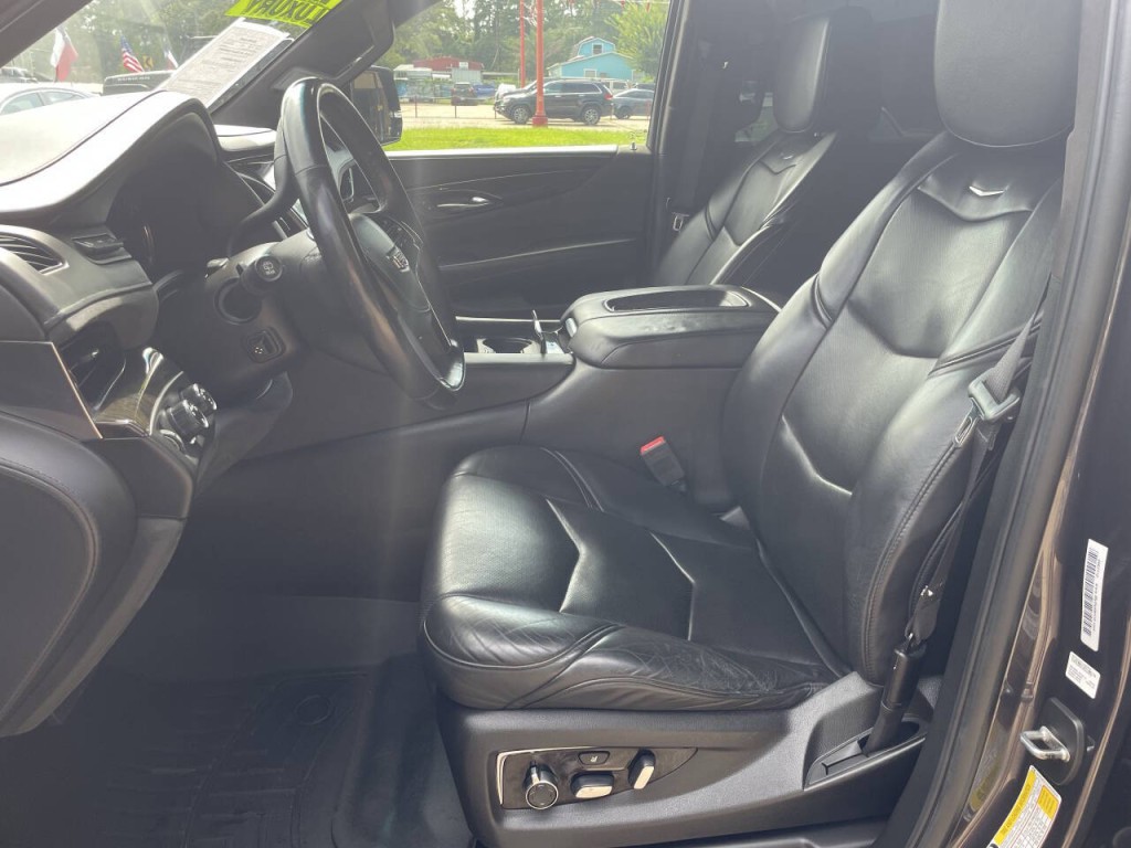 2018 Cadillac Escalade Image 4