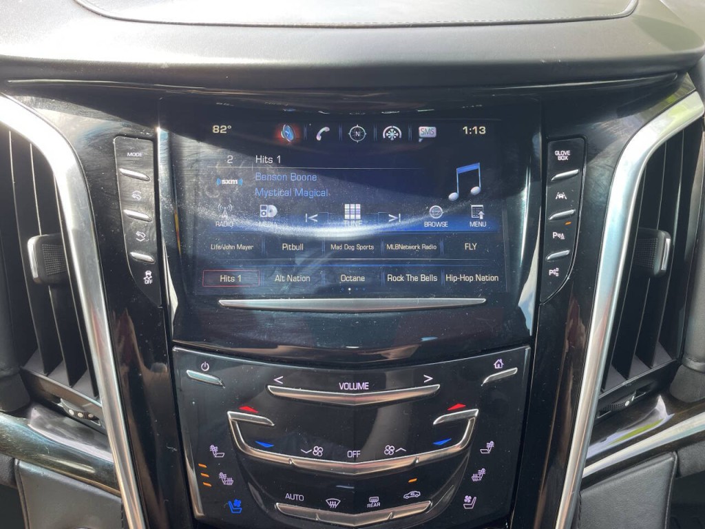 2018 Cadillac Escalade Image 11