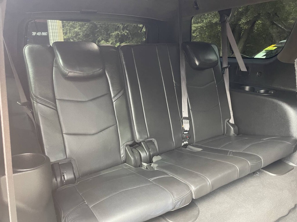 2018 Cadillac Escalade Image 28