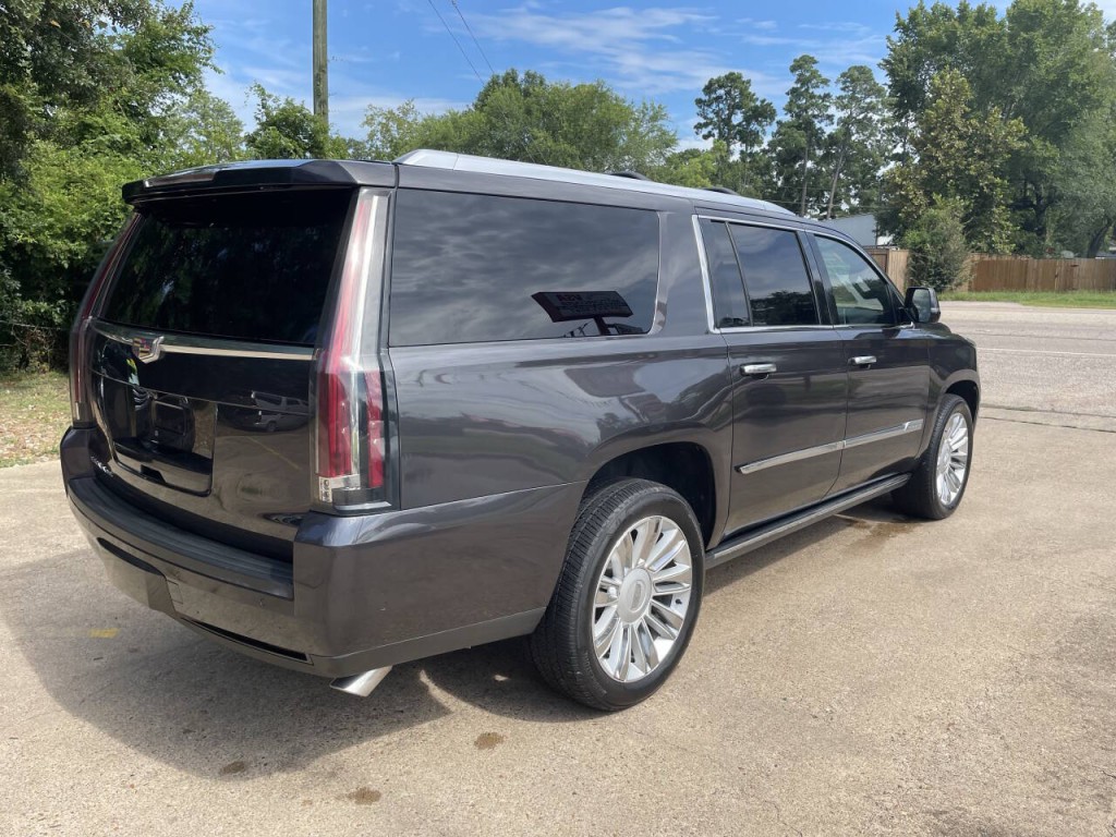 2018 Cadillac Escalade Image 33
