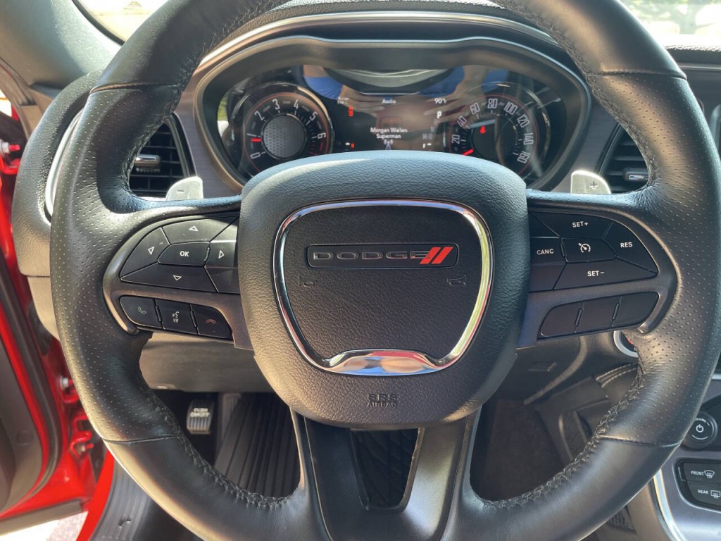 2018 Dodge Challenger Image 9