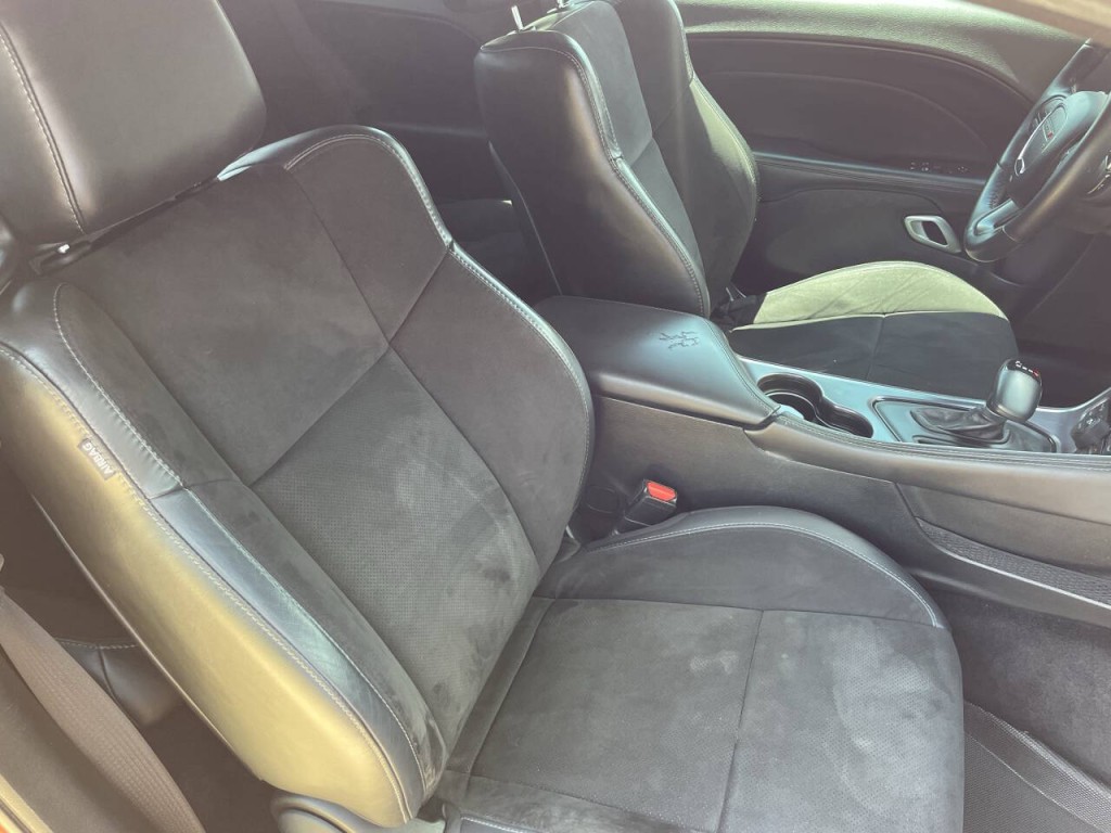 2018 Dodge Challenger Image 19