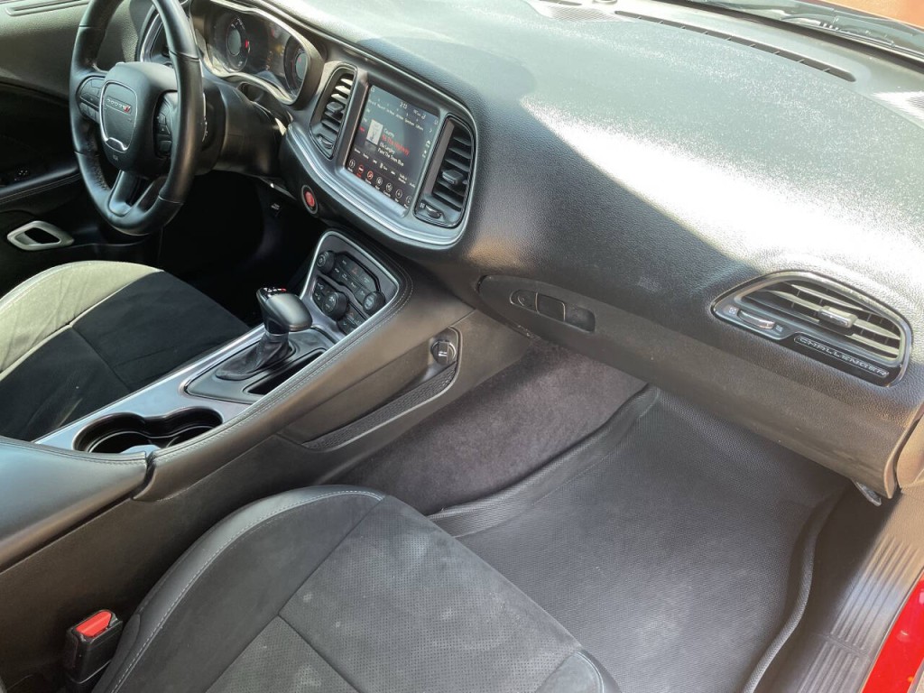 2018 Dodge Challenger Image 20