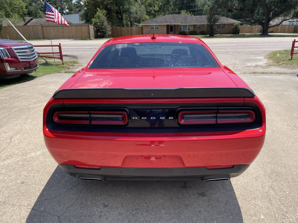 2018 Dodge Challenger Image 25