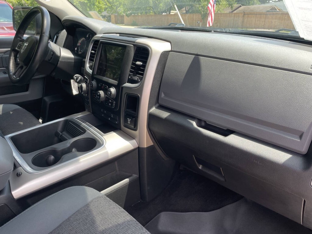 2017 RAM 1500 Image 18