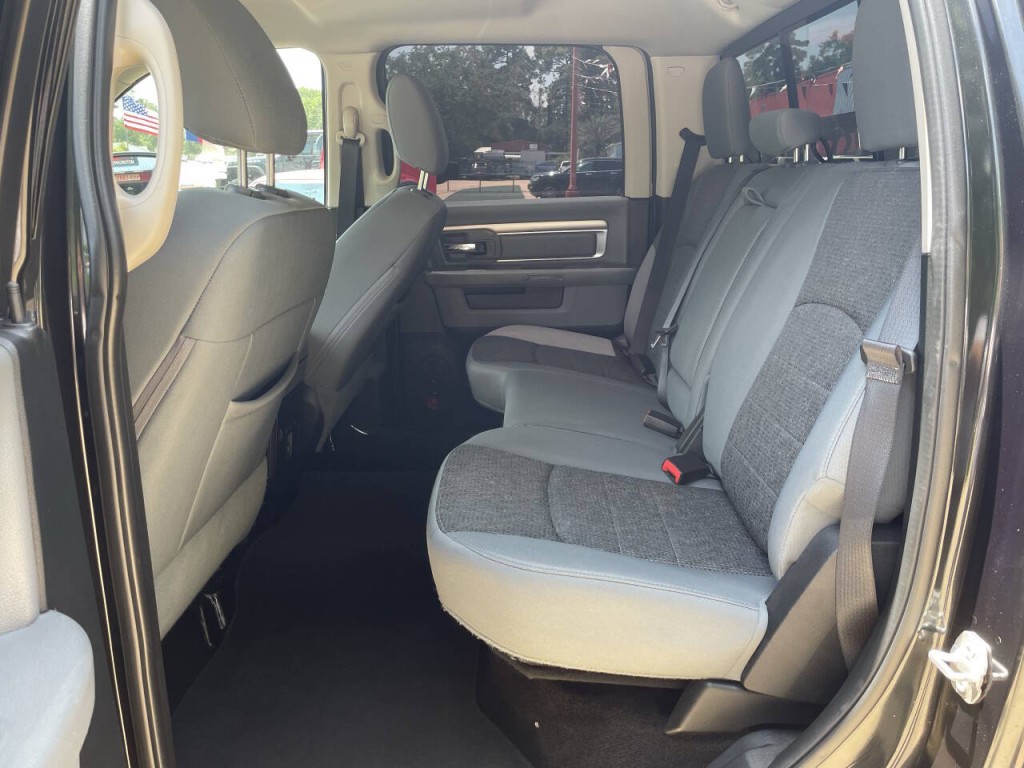 2017 RAM 1500 Image 21