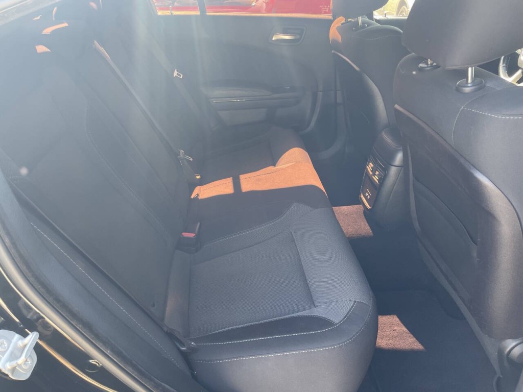 2019 Dodge Charger Image 18