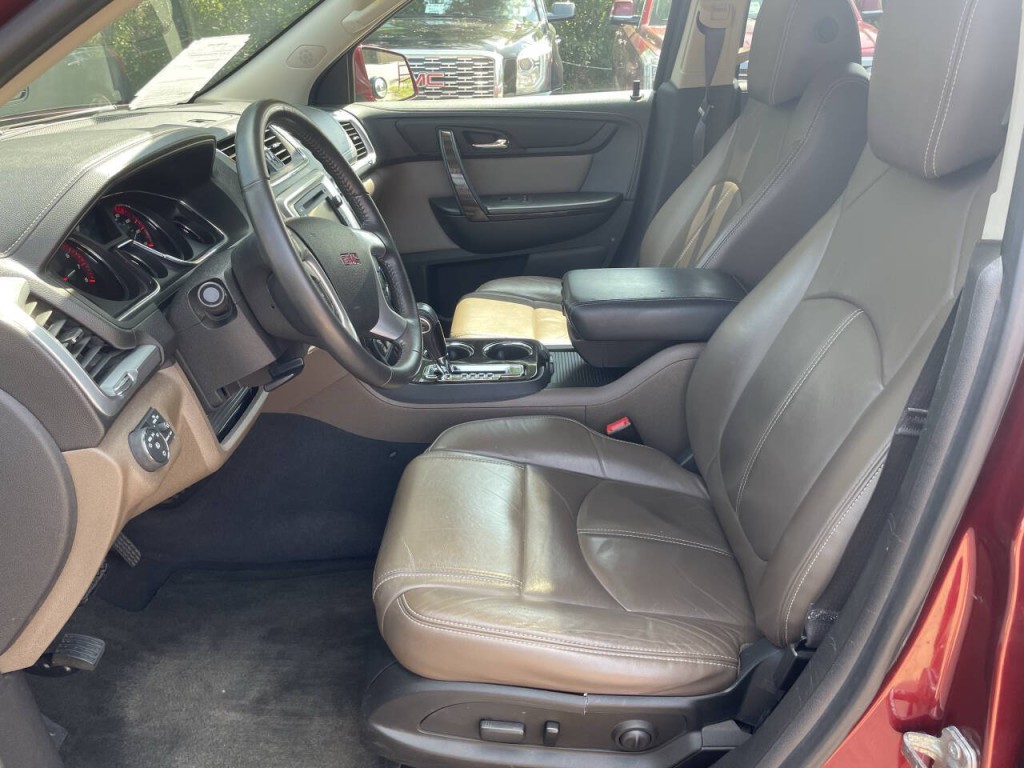 2015 GMC Acadia Image 4