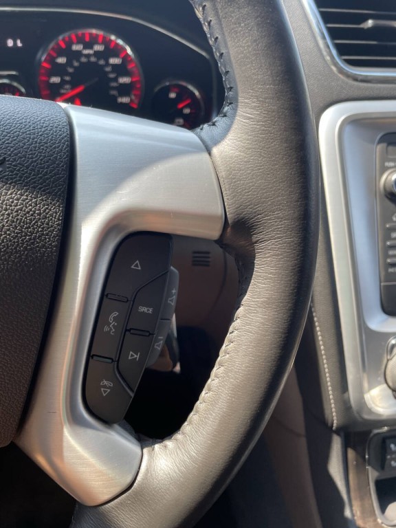 2015 GMC Acadia Image 9