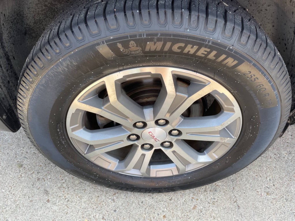 2015 GMC Acadia Image 32