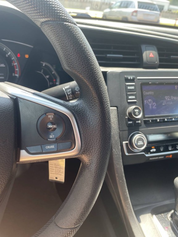 2017 Honda Civic Image 8