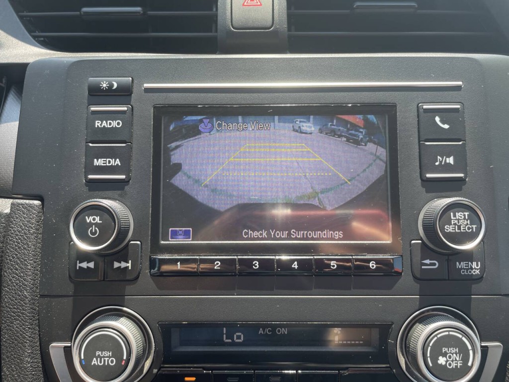 2017 Honda Civic Image 11