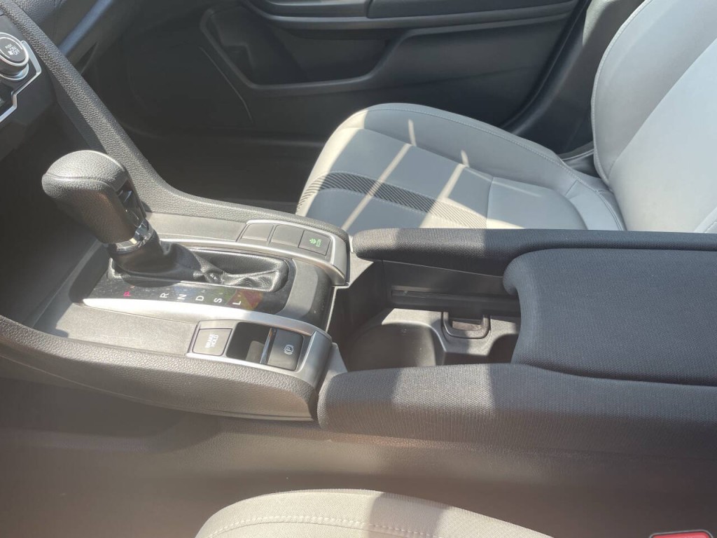 2017 Honda Civic Image 13