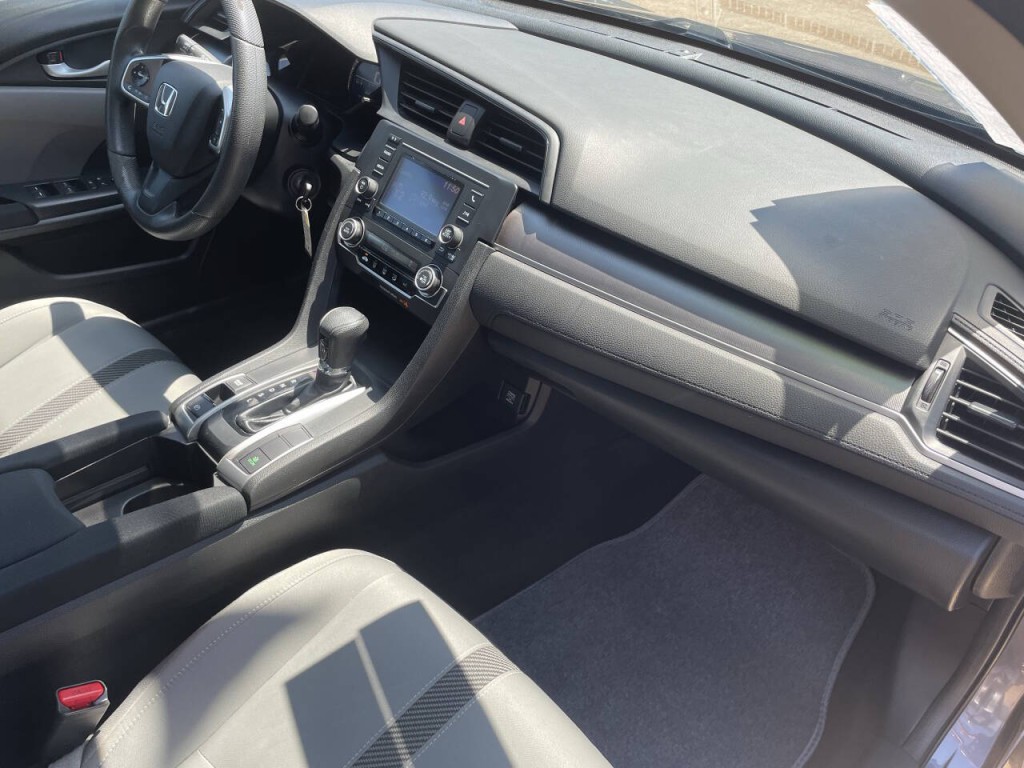 2017 Honda Civic Image 14