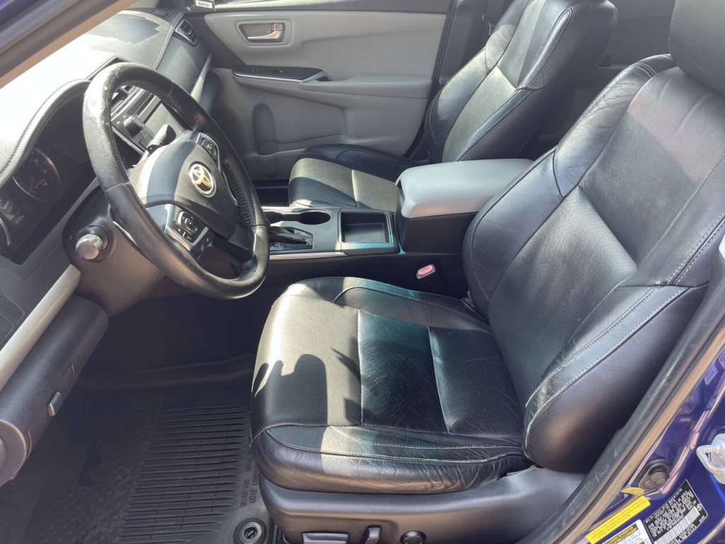 2015 Toyota Camry Image 4