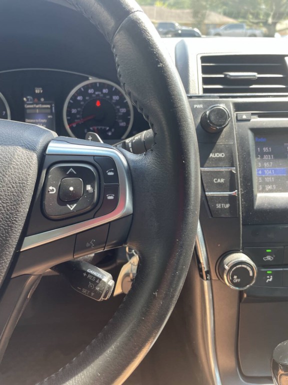 2015 Toyota Camry Image 7