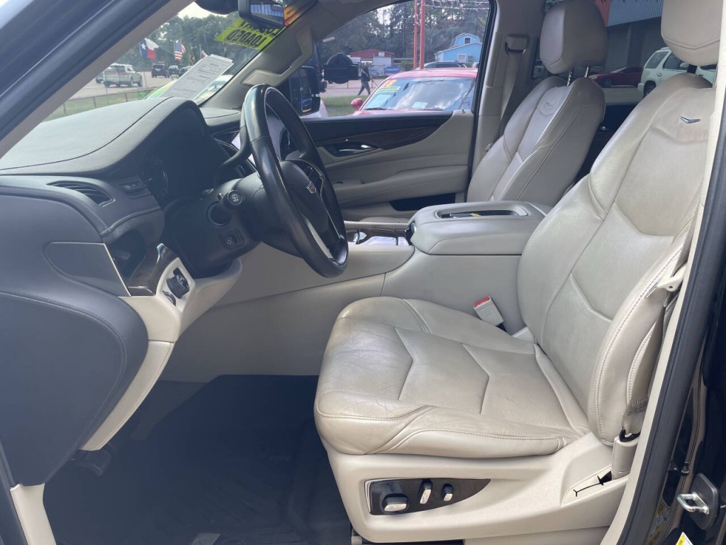 2018 Cadillac Escalade Image 4