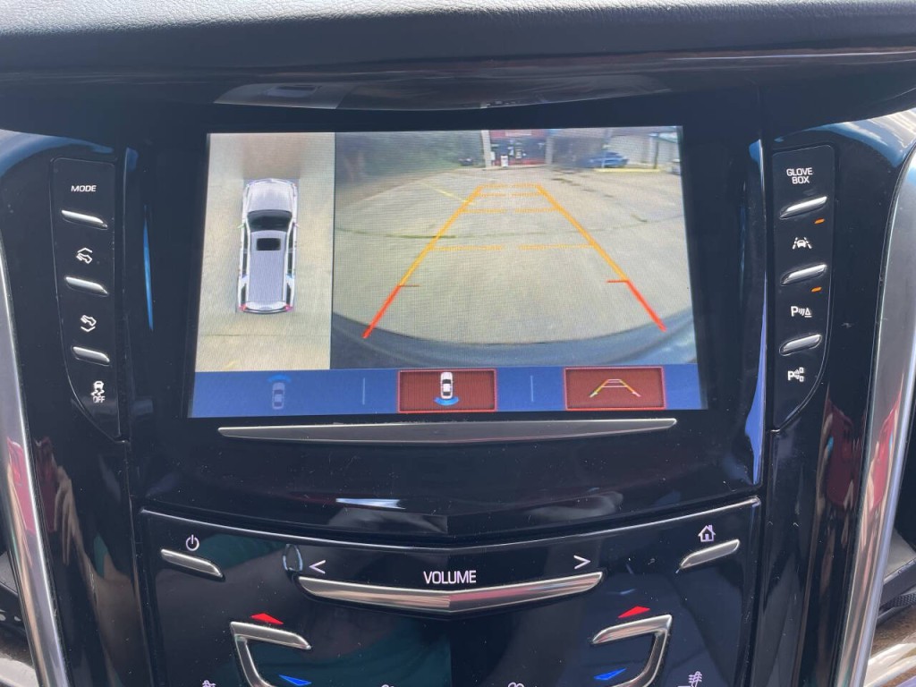 2018 Cadillac Escalade Image 13