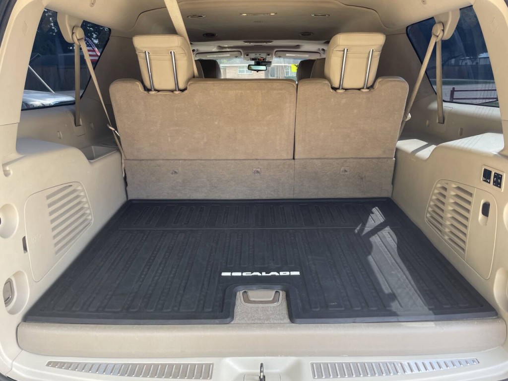 2018 Cadillac Escalade Image 25