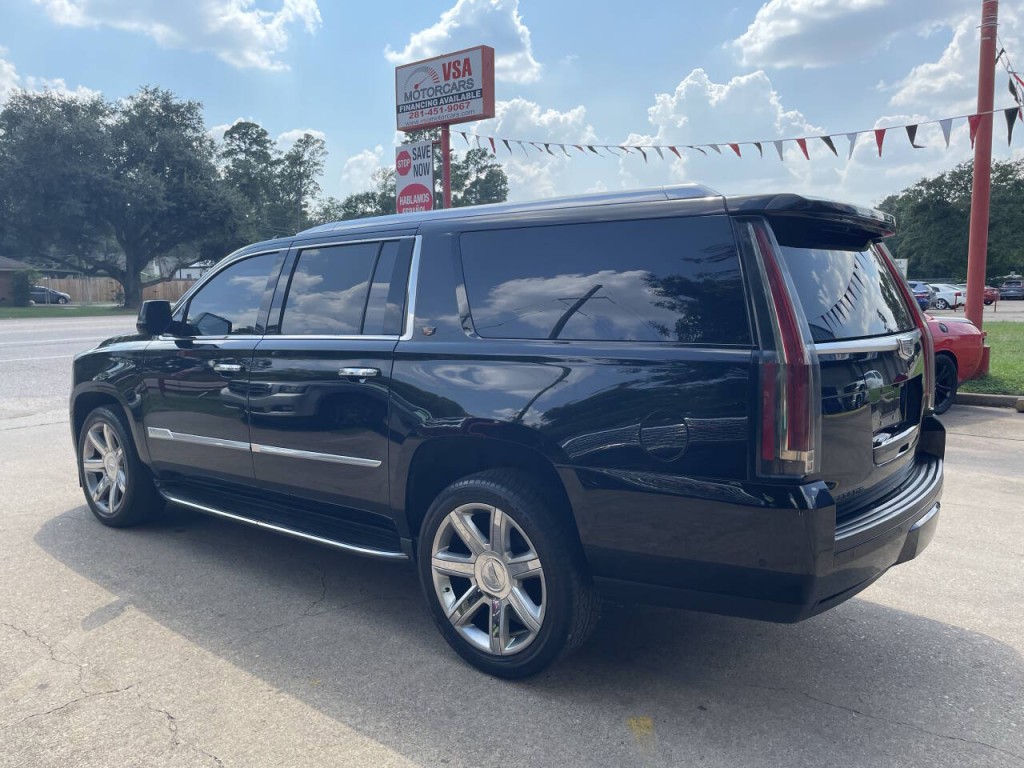 2018 Cadillac Escalade Image 26