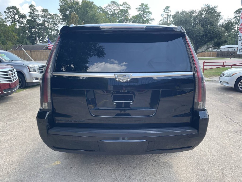 2018 Cadillac Escalade Image 27