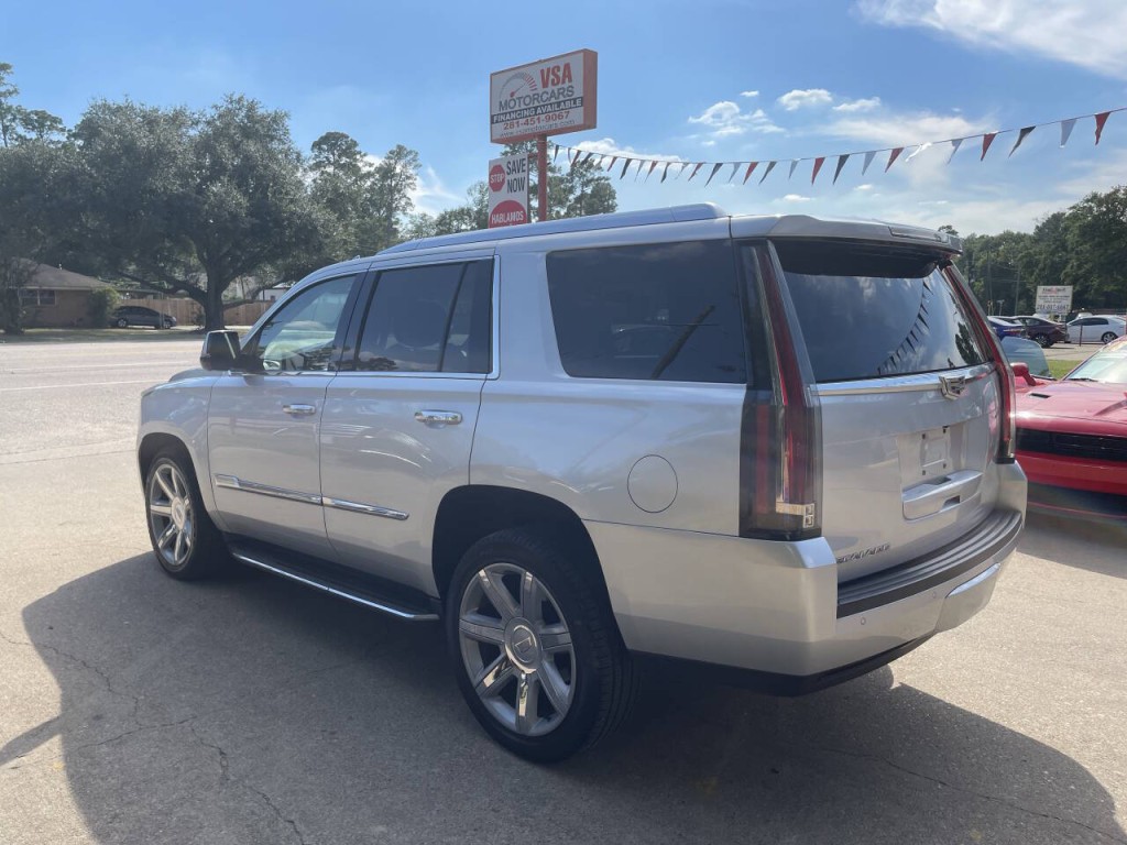 2016 Cadillac Escalade Image 29