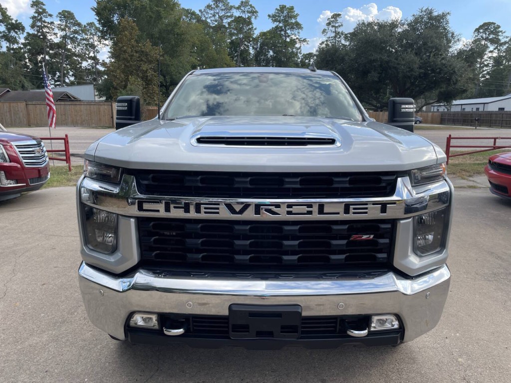 2022 Chevrolet Silverado 1500 Image 2