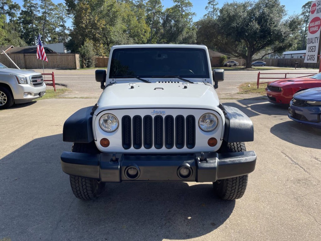 2014 Jeep Wrangler Unlimited Image 2
