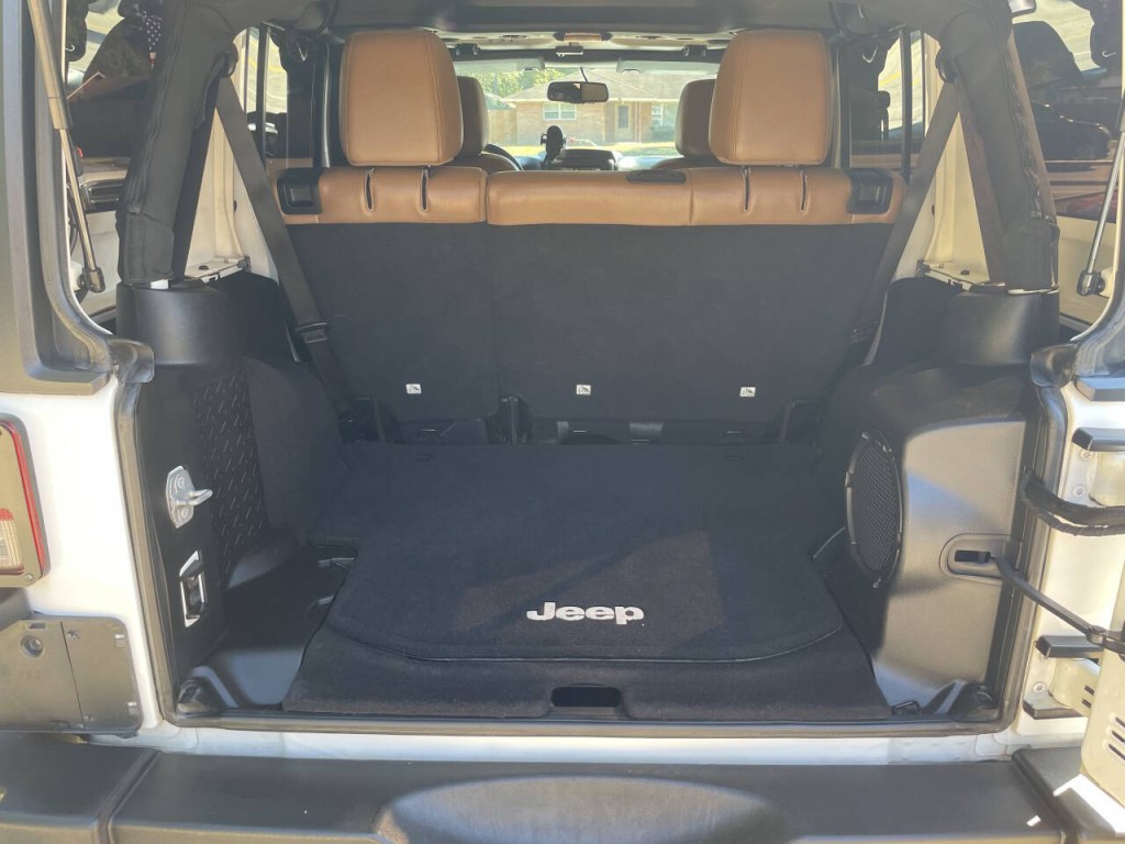 2014 Jeep Wrangler Unlimited Image 17