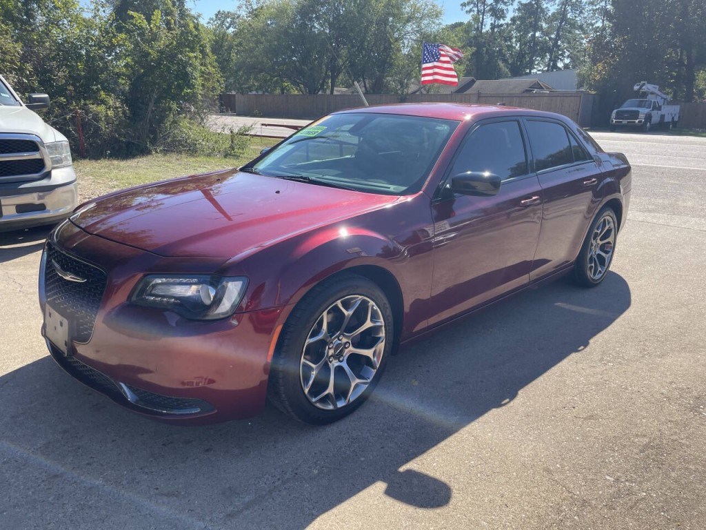 2018 Chrysler 300 Image 3