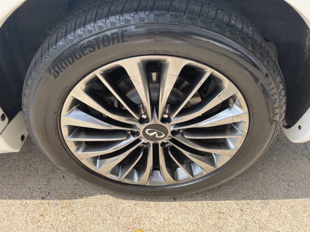 2019 INFINITI QX80 Image 34