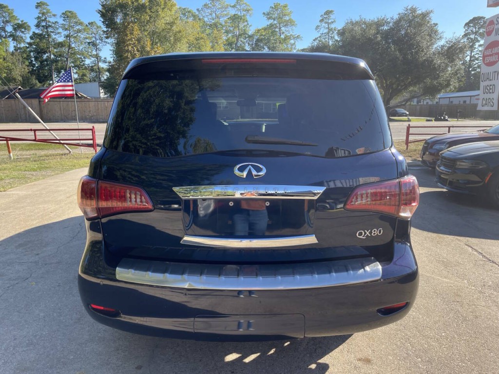 2017 INFINITI QX80 Image 34