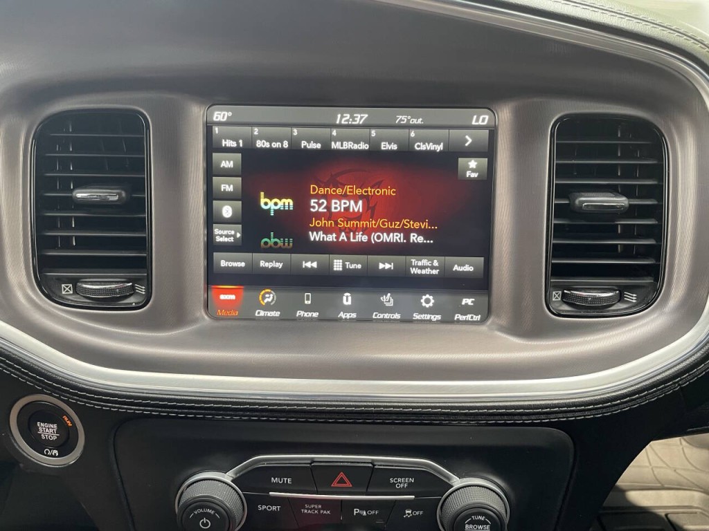 2022 Dodge Charger Image 9