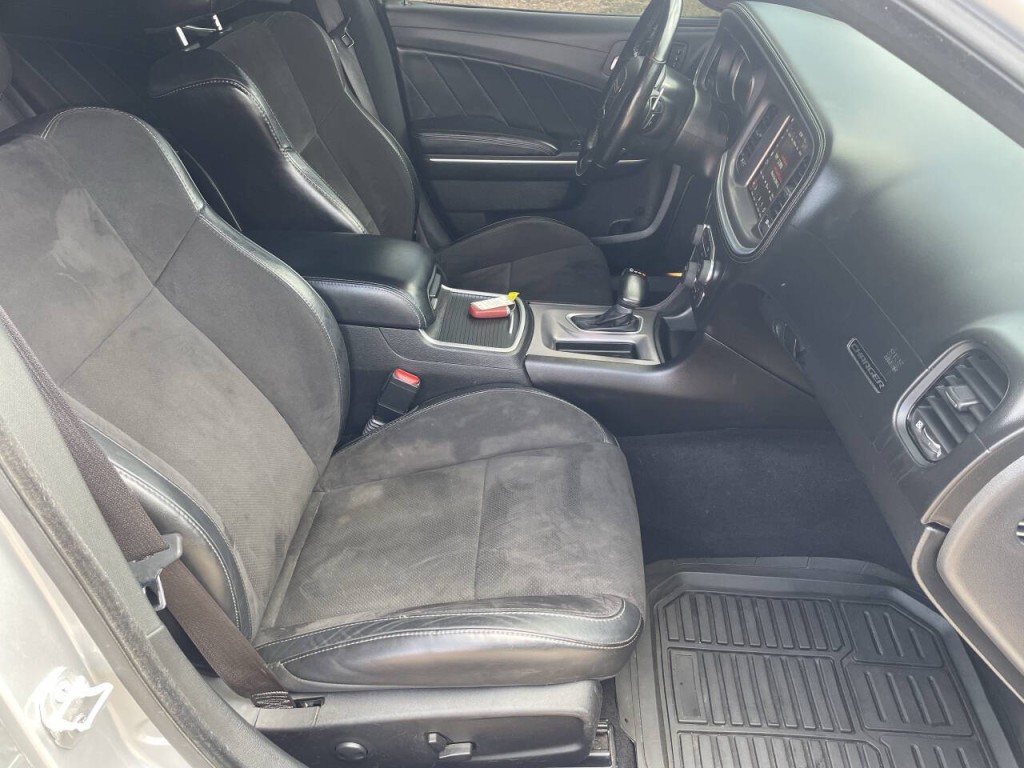 2022 Dodge Charger Image 15