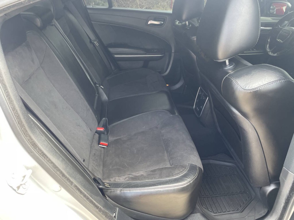 2022 Dodge Charger Image 19