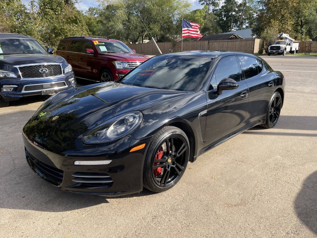 2014 Porsche Panamera Image 3