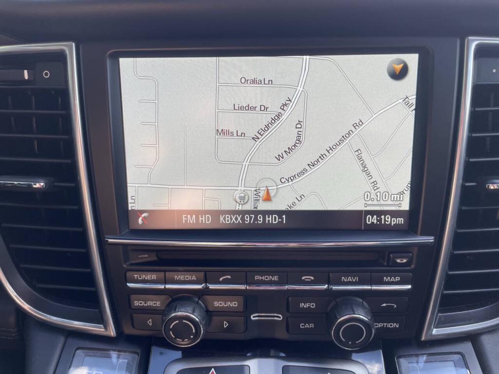 2014 Porsche Panamera Image 11