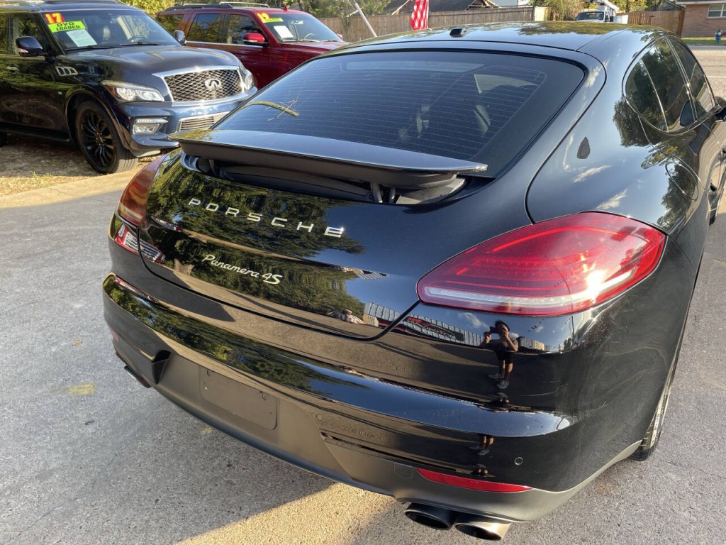 2014 Porsche Panamera Image 27