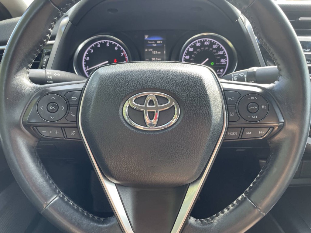 2018 Toyota Camry Image 8