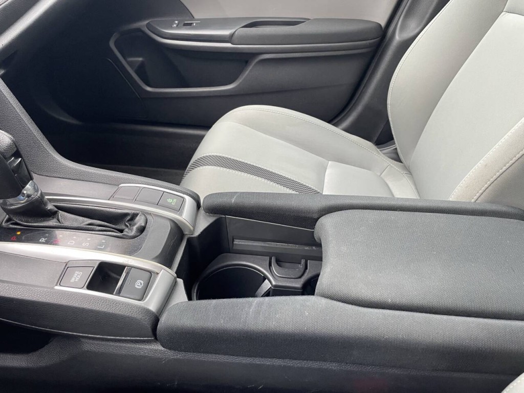 2019 Honda Civic Image 13
