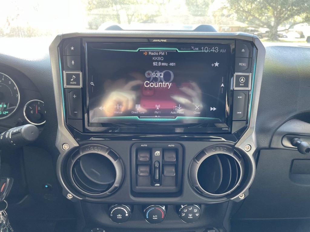 2015 Jeep Wrangler Unlimited Image 12